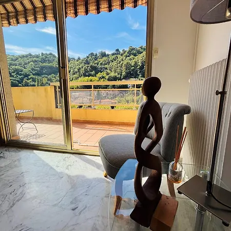 T2 - Garage - Proche Centre & Appartement *