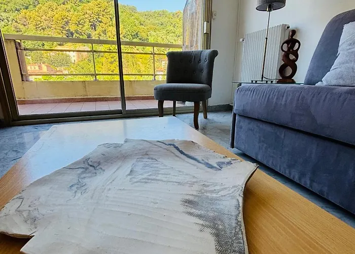 T2 - Garage - Proche Centre & Apartamento *