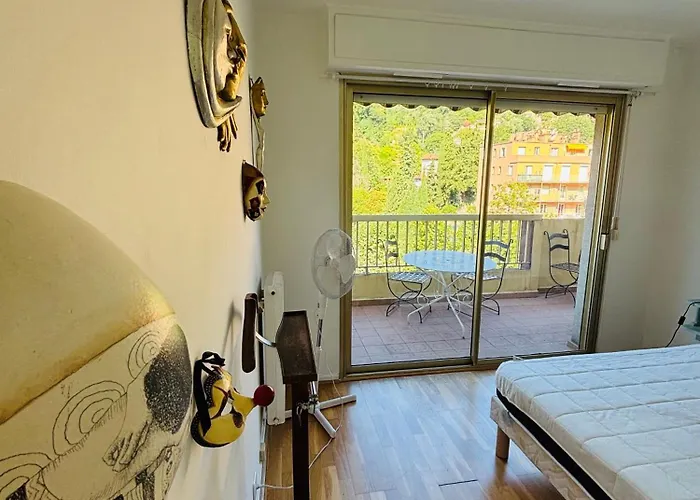 T2 - Garage - Proche Centre & Menton