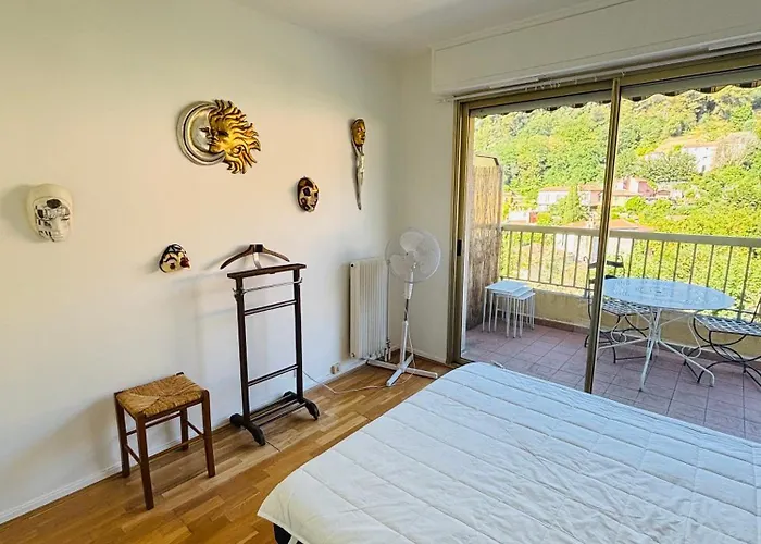 T2 - Garage - Proche Centre & Menton