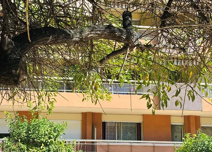 T2 - Garage - Proche Centre & Appartement Menton